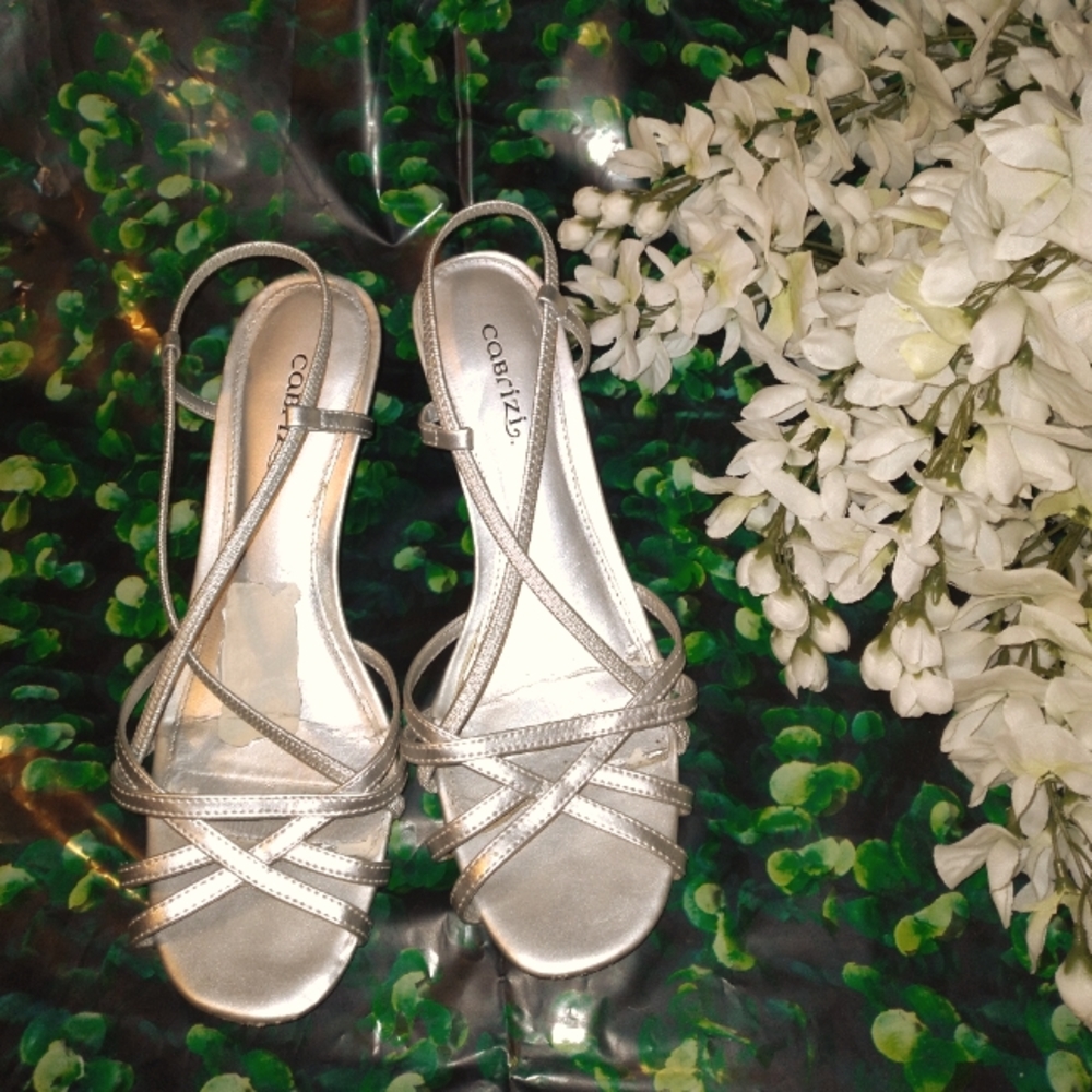 Cabrizi 90's like silver strappy heels